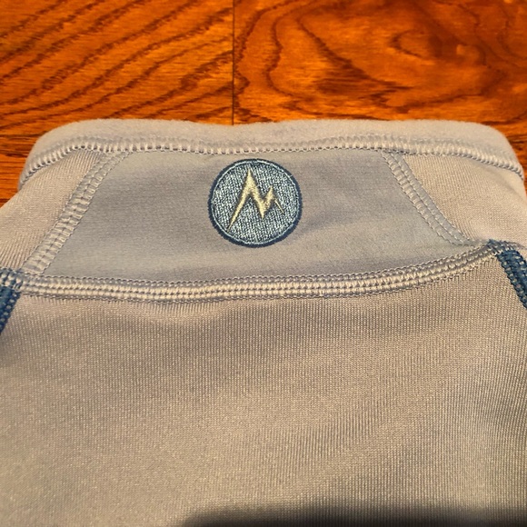 NWT! Women’s Marmot Stretch Fleece. - Picture 3 of 7